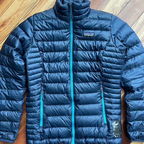 Patagonia Down Jacket - Picture 1 of 4